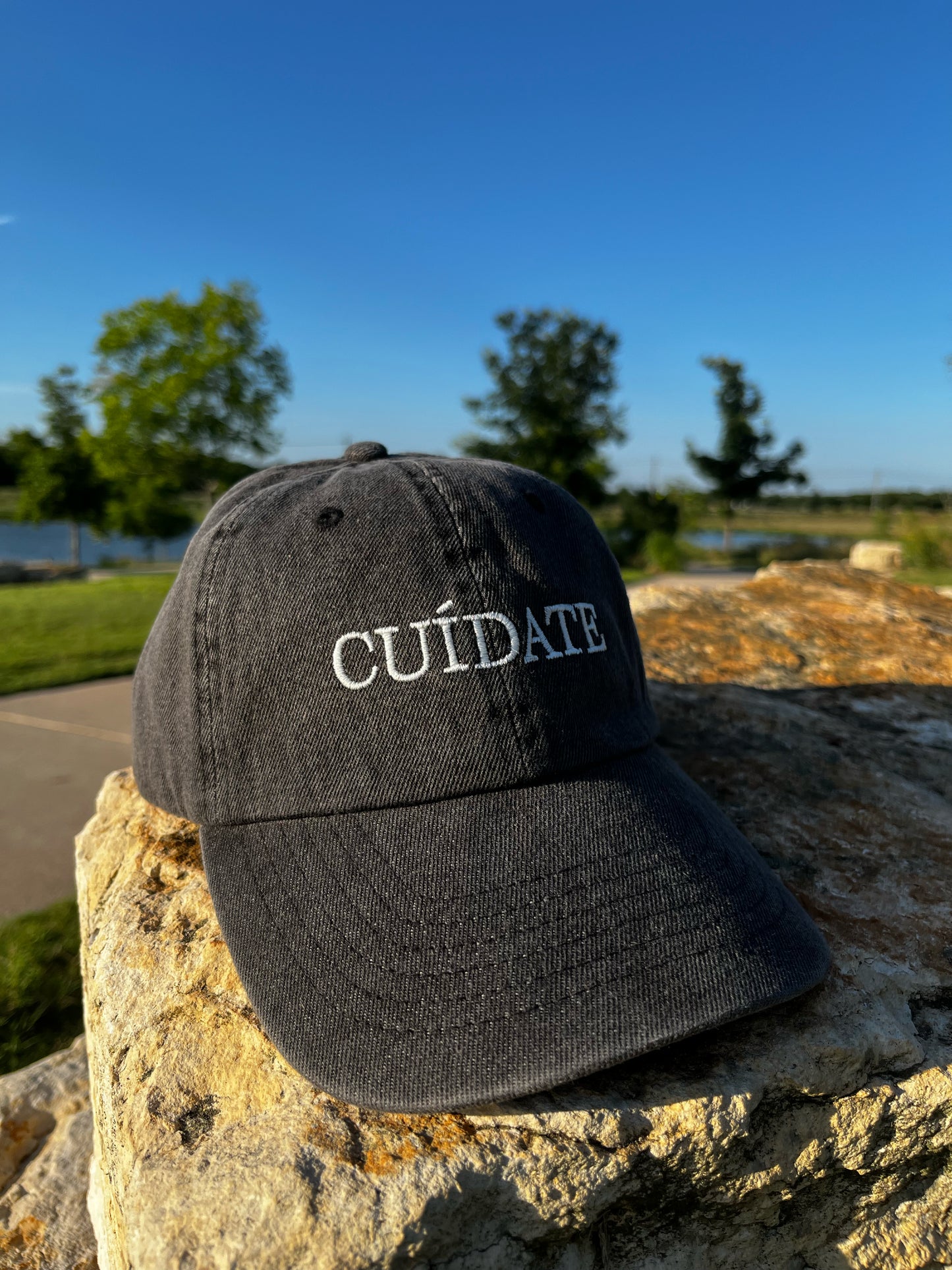 Black Cuídate Denim Hat