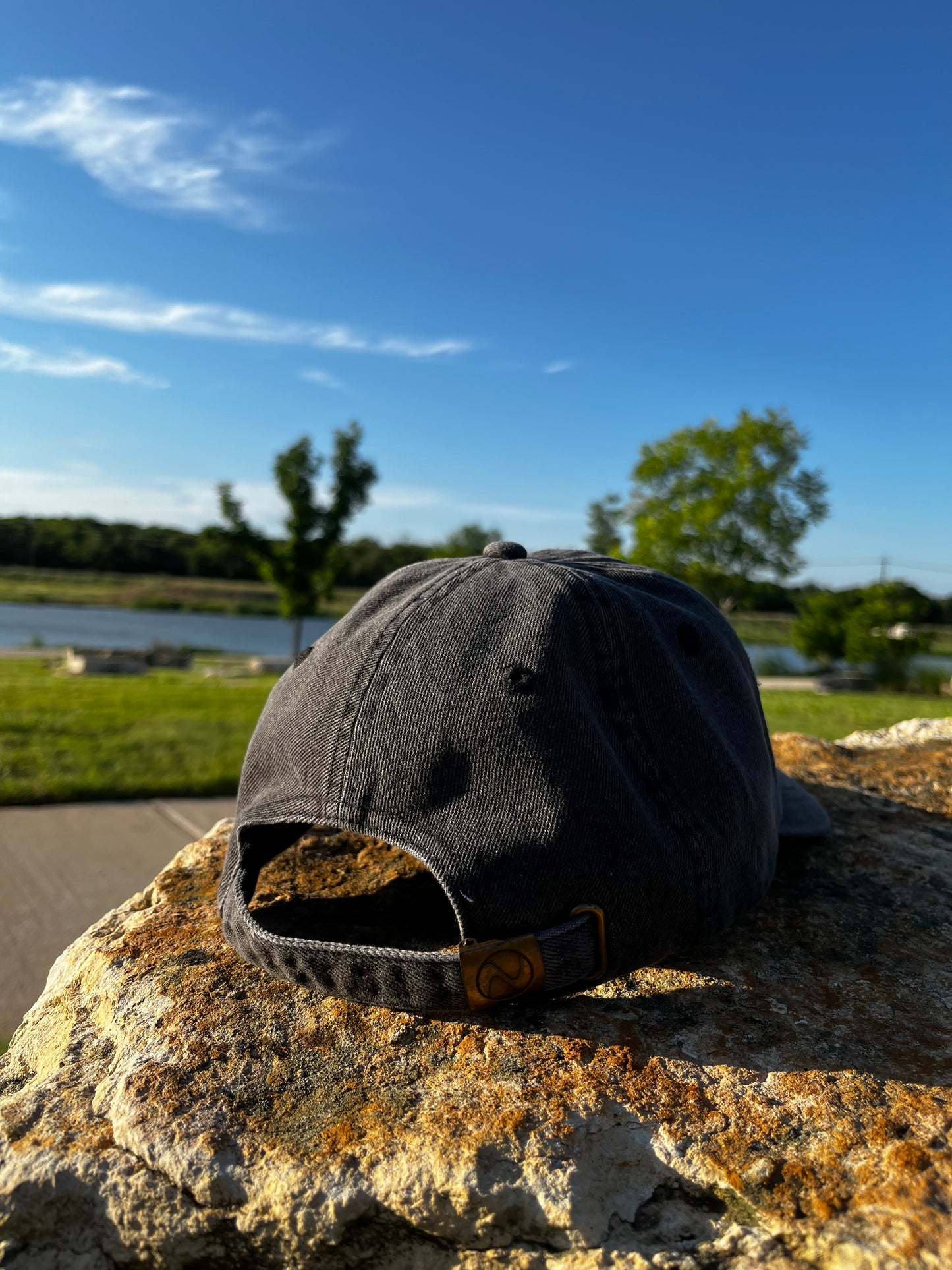 Black Cuídate Denim Hat